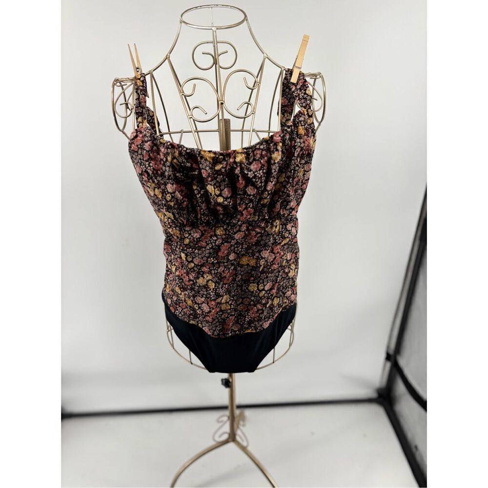 Abercrombie & Fitch Floral Smocked Bodysuit Size Large